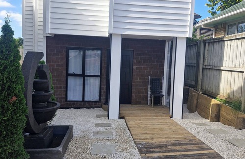 Papatoetoe Apartment | Cozy Getaway