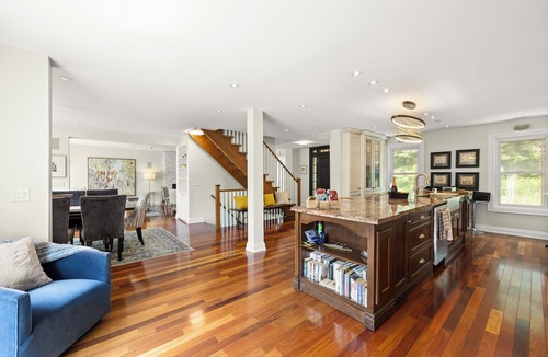 Nobleton Cottage | Cozy Getaway: Stunning Cottage- 6 Beds and 4 Baths