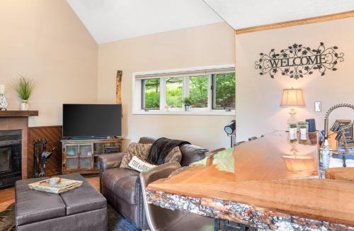 Nellysford Apartment | Cozy getaway with heated floors