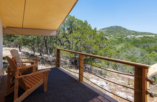 Boerne RV Rental | Cozy Glamping Retreat with Stargazing Skies