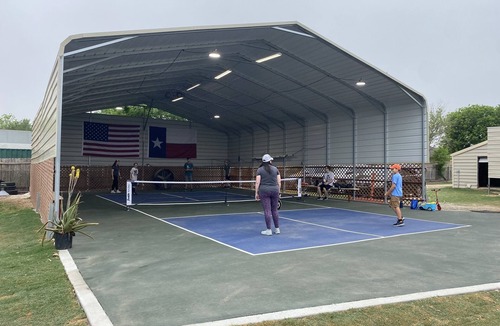 Cibolo Cottage | Cozy Glamping Teepee with Pool, Pickleball & Park Access