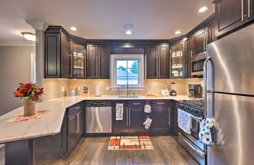 Glen Cove Apartment | Cozy Glen Cove Apt Near Ferry, Parking & NYC!