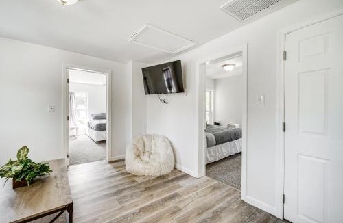 Glens Falls House | Cozy Glens Falls Getaway < 1 Mi to Downtown