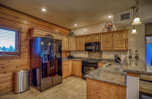 Pagosa Springs Condo | Cozy Golf course condo with A/C