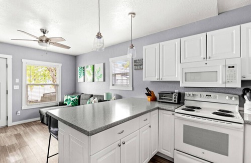 Great Falls Cottage | Cozy Great Falls Retreat