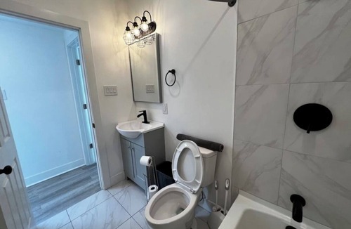 Mantua Apartment | Cozy Green Gala