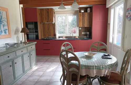 La Turballe Cottage | Cozy Green Retreat - 800m from Beaches, Close to Guérande & La Baule