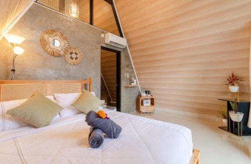 Kedewatan Cabin | Cozy GreenTaraValleyUbud