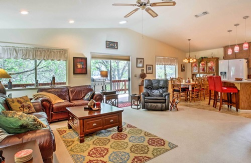 Groveland House | Cozy Groveland Retreat - Grill & Near Yosemite!