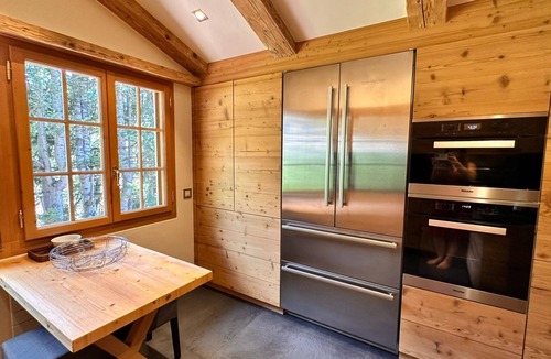 Gstaad Villa | Cozy Gstaad Chalet With Modern Touch