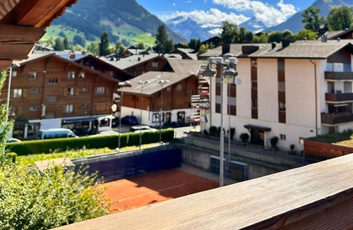 Gstaad Villa | Cozy Gstaad Chalet With Modern Touch