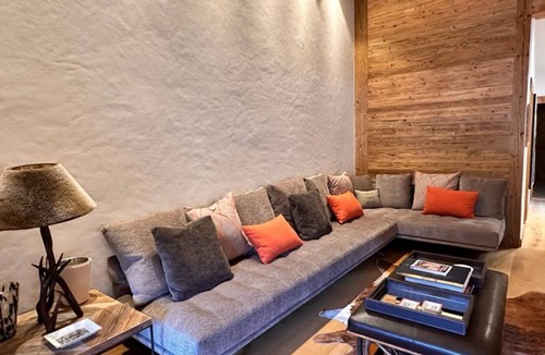 Gstaad Villa | Cozy Gstaad Chalet With Modern Touch