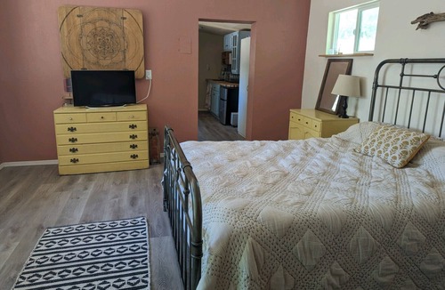 Payson Other | Cozy guest house by the river.