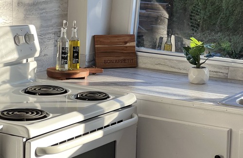 Marietta-Alderwood House | Cozy Guest House