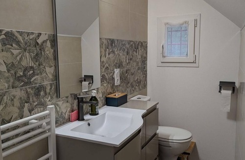 Montargis Bed & Breakfast | Cozy guest room in Montargis with private terrace