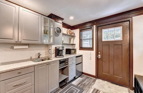 Lindridge-Martin Manor House | Cozy Guest-Suite