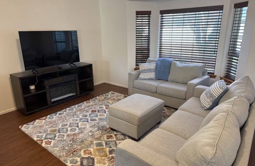 Othello House | Cozy Guesthouse by the Othello Golf Course