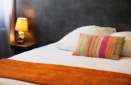 Plouigneau Hotel | Cozy hôtel logis Morlaix