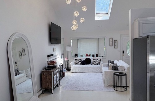 Hampton Bays House | Cozy Hamptons Escape 3BR Minutes From Beach!