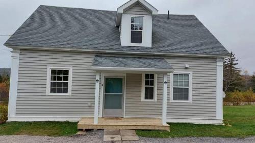 Goldboro Villa | Cozy Harbour House