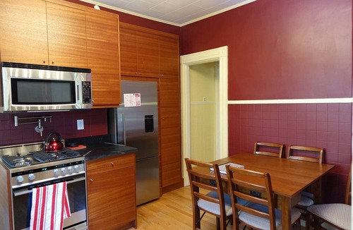 West Cambridge House | Cozy Harvard/MIT Victorian