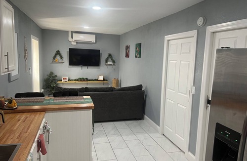 Cypress Gardens Apartment | Cozy Haven Apartment