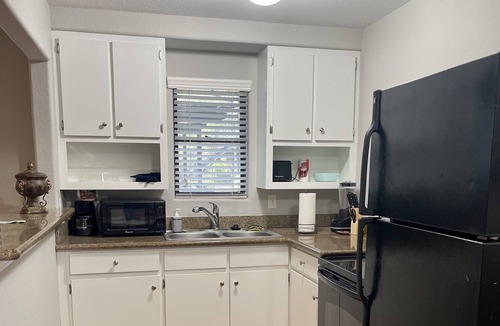 Midtown House | Cozy Haven At Hawthorne