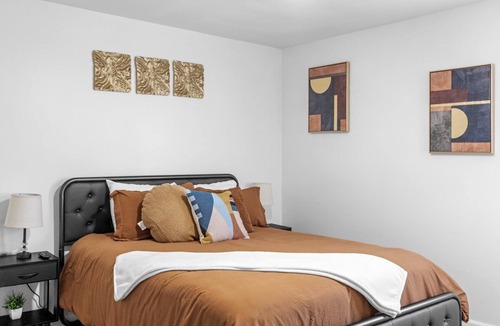 Parkville House | Cozy Haven with Modern Comforts
