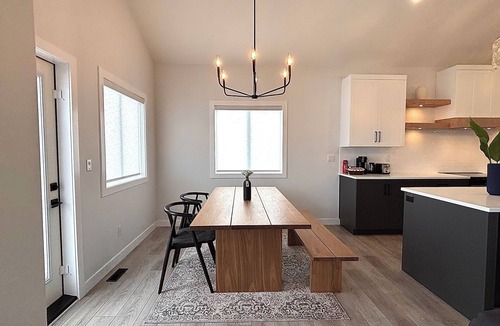 Saskatoon House | Cozy Heaven