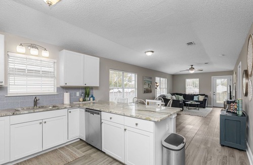 Florida Panhandle House | Cozy Hideaway! Spacious and centrally located. Pet Friendly!