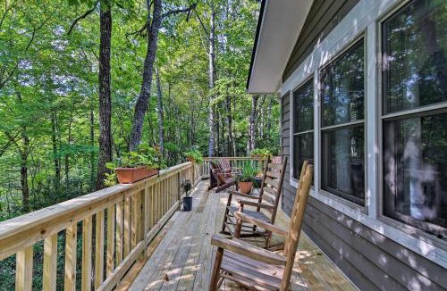 Black Mountain House | Cozy Hideaway w/Grill, 17 Mi to Asheville