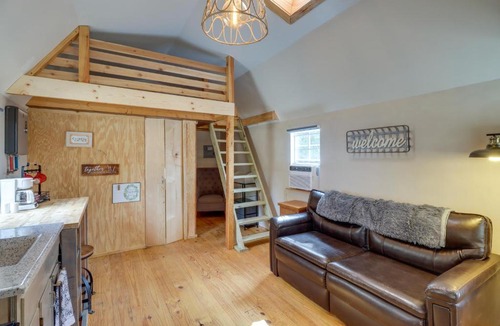 Higden Apartment | Cozy Higden Studio: Close to Greers Ferry Lake!