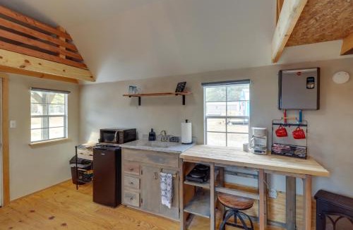 Higden Apartment | Cozy Higden Studio: Close to Greers Ferry Lake!