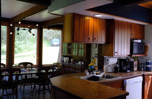 Blodgett Mills Ski Chalet | Cozy Hillside Chalet w/Hot Tub and Firepit - Greek Peak/Cortland/Ithaca