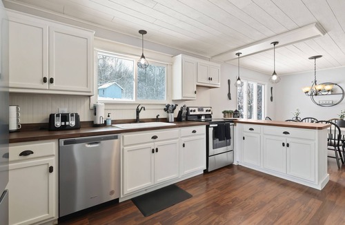 Ellicottville House | Cozy Hillside Retreat- Hot Tub with Amazing Views