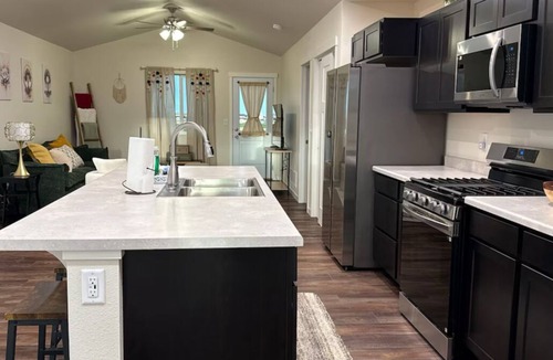 Rapid City House | Cozy Hilltop Retreat