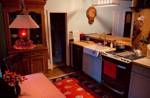 Georgetown House | Cozy Historic Cottage