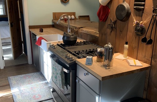 Georgetown House | Cozy Historic Cottage