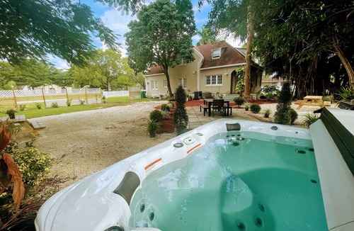 Homestead House | Cozy, Historic Family Home