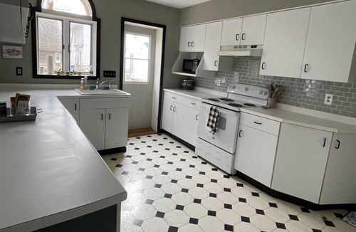 Norwich House | Cozy Historic Townhouse