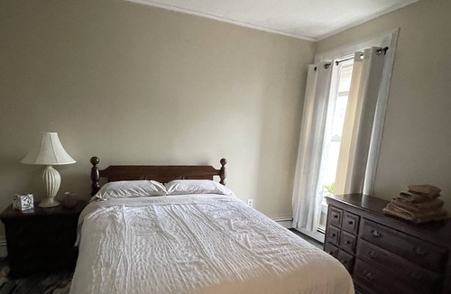 Norwich House | Cozy Historic Townhouse