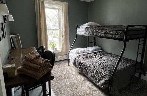 Norwich House | Cozy Historic Townhouse