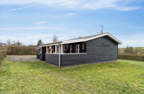 Floutrup House | Cozy holiday home close to beach and peace