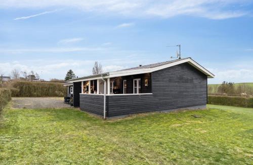 Floutrup House | Cozy Holiday Home Close To Beach And Peace