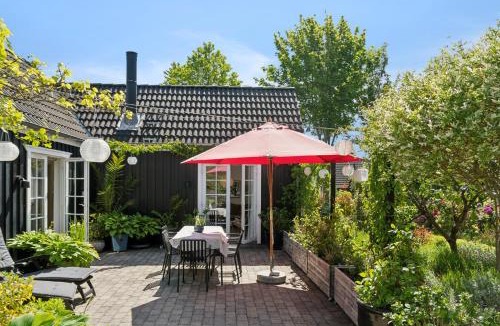 Rageleje House | Cozy Holiday Home In Scenic Rågeleje