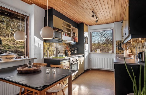 Frostrup House | Cozy holiday home near Lild Strand.