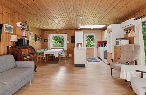 Rrvig House | Cozy holiday home near Dybesø nature