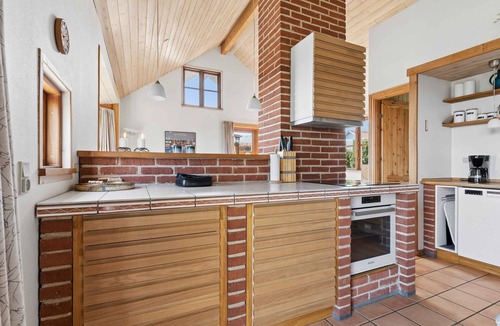 Grønninghoved Strand House | Cozy holiday home near forest and beach