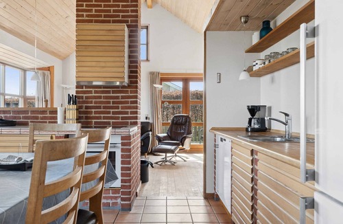 Grønninghoved Strand House | Cozy holiday home near forest and beach