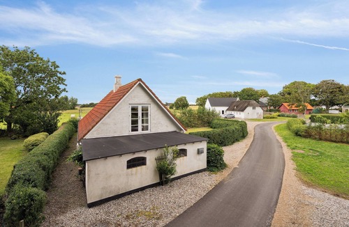 Ballum Villa | Cozy holiday home with a view of the North Sea